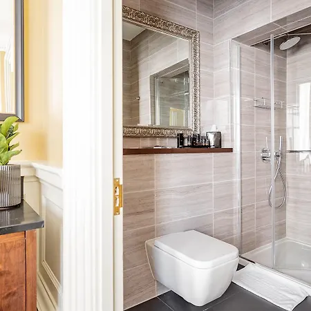 Hotel Trinity Townhouse 3*