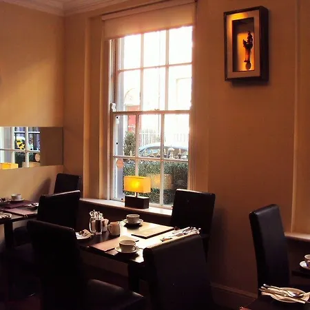 Hotel Trinity Townhouse 3*