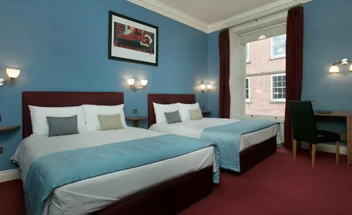 Trinity Townhouse 3*