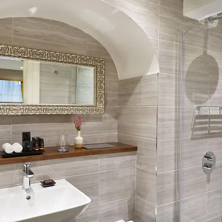Trinity Townhouse ホテル 3*