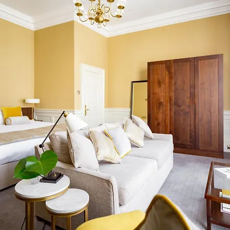 Trinity Townhouse Hotel 3*