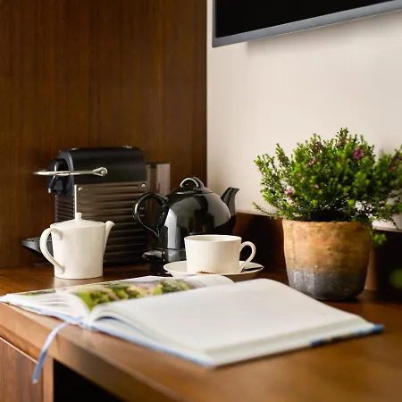 Trinity Townhouse 3*