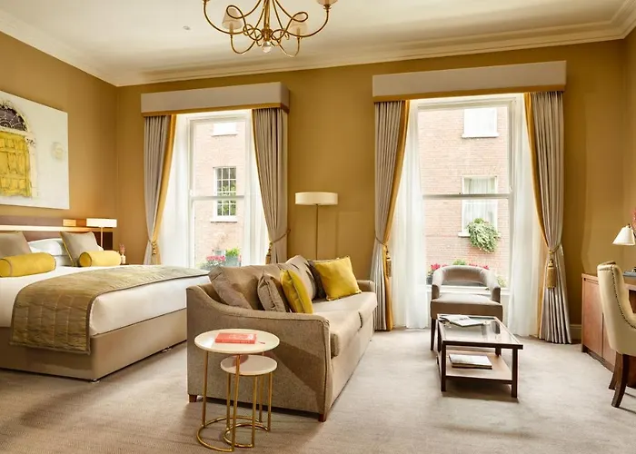 ホテル Trinity Townhouse 3*