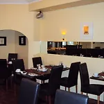 Trinity Townhouse 3*