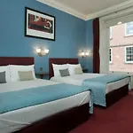 Trinity Townhouse 3*
