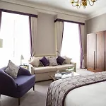 Trinity Townhouse 3*