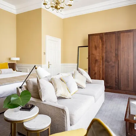 Trinity Townhouse Hotel 3*