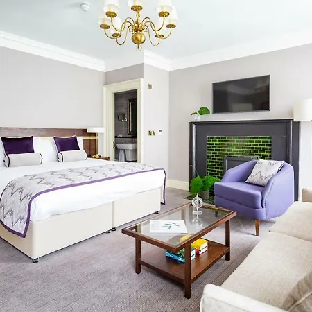 Trinity Townhouse מלון 3*